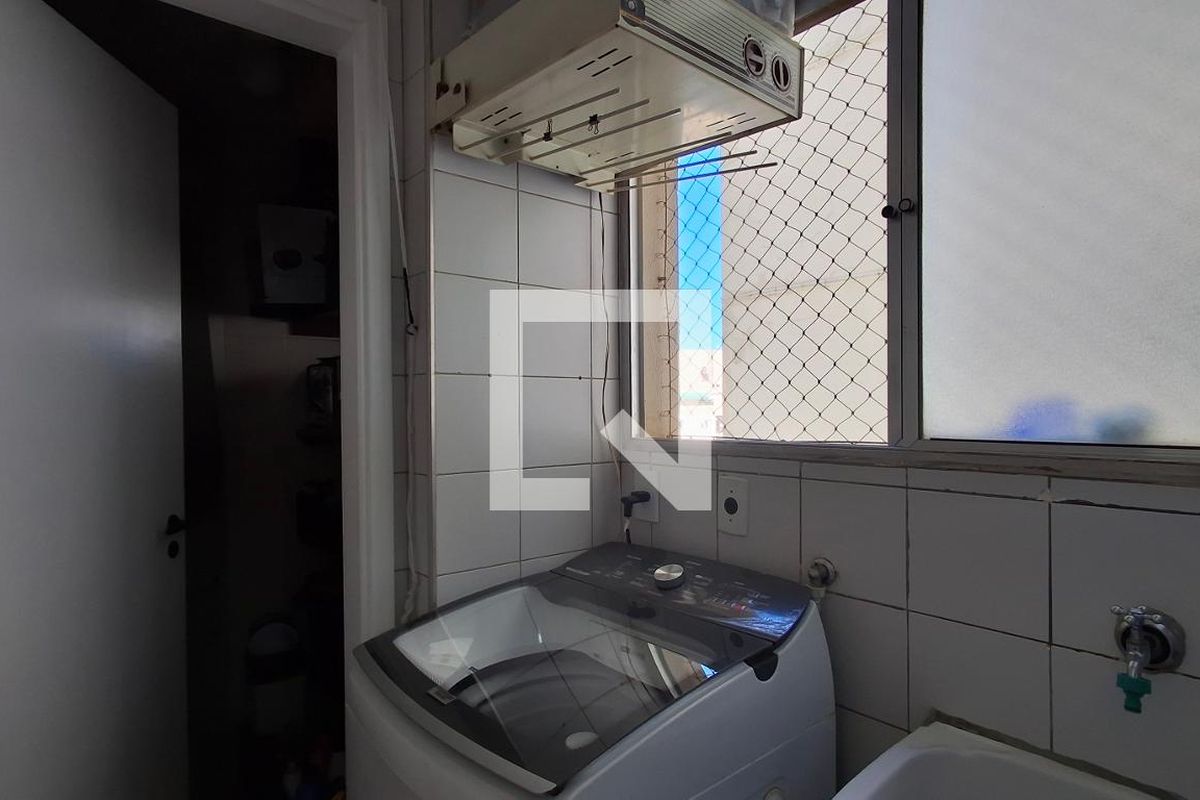 Apartamento à Venda - Mansões Santo Antônio, 3 Quartos,  75 m2 em , Campinas - sp | SoloBR