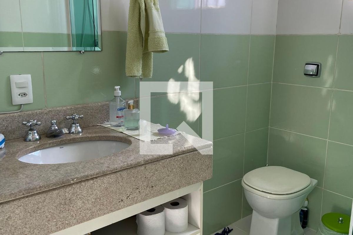 Casa, 4 quartos, 240 m² - Foto 47