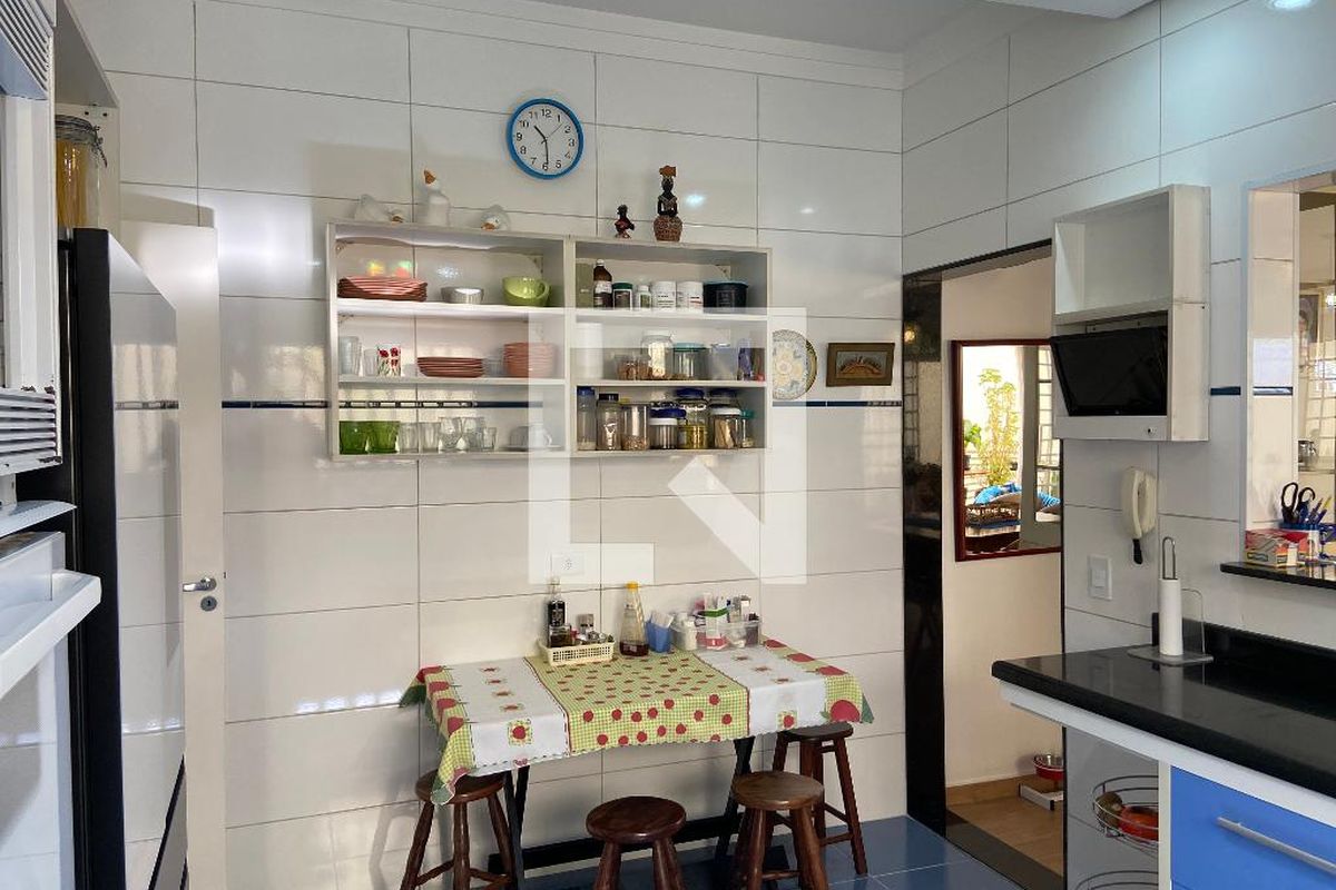 Casa, 4 quartos, 240 m² - Foto 74