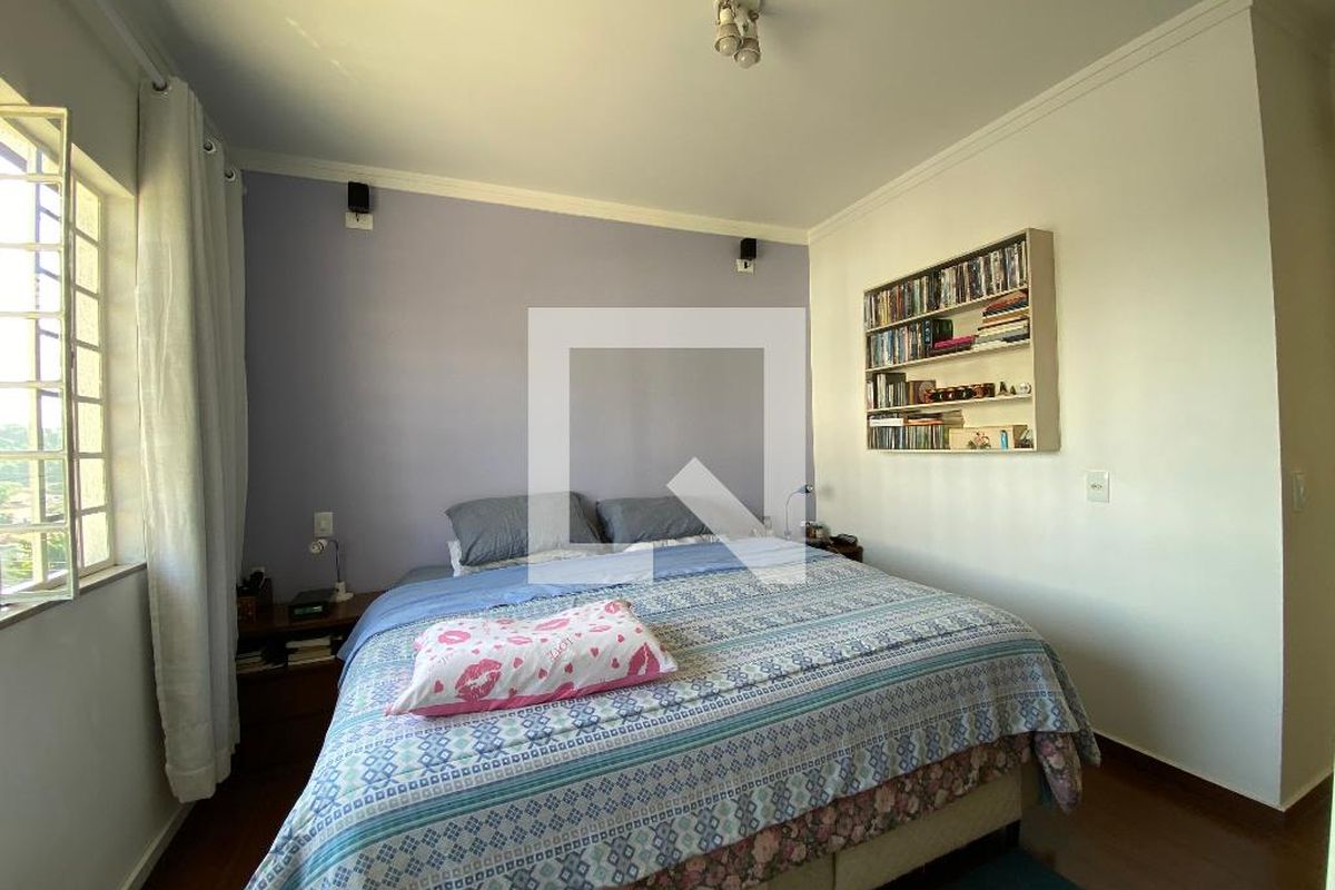 Casa, 4 quartos, 240 m² - Foto 25
