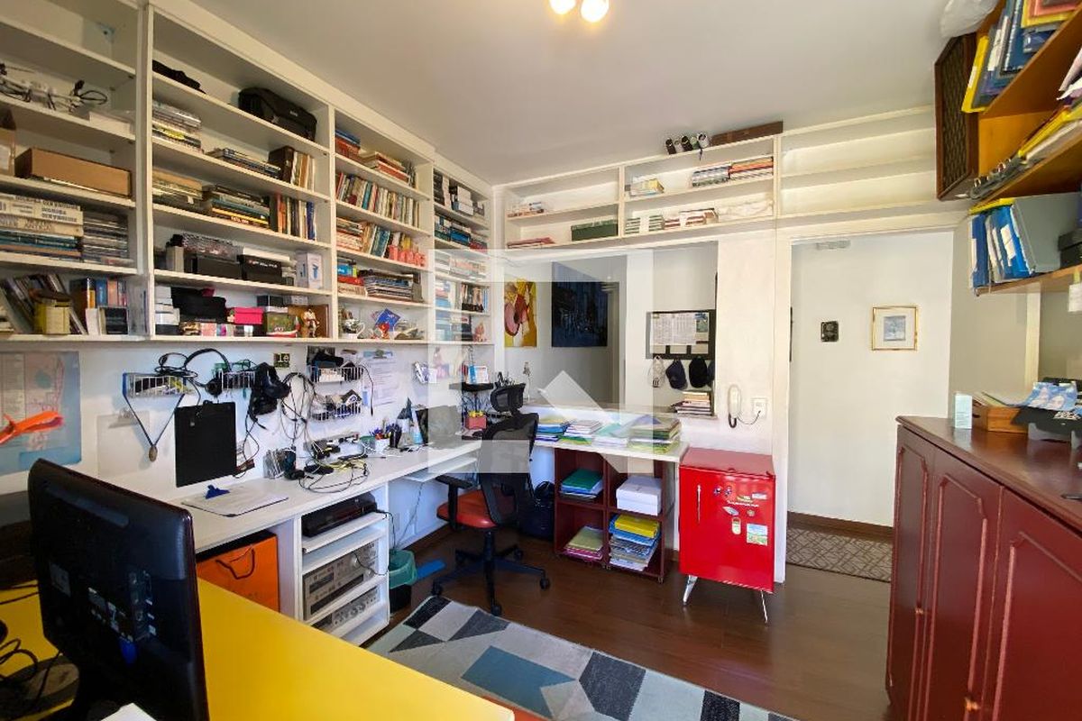Casa, 4 quartos, 240 m² - Foto 53