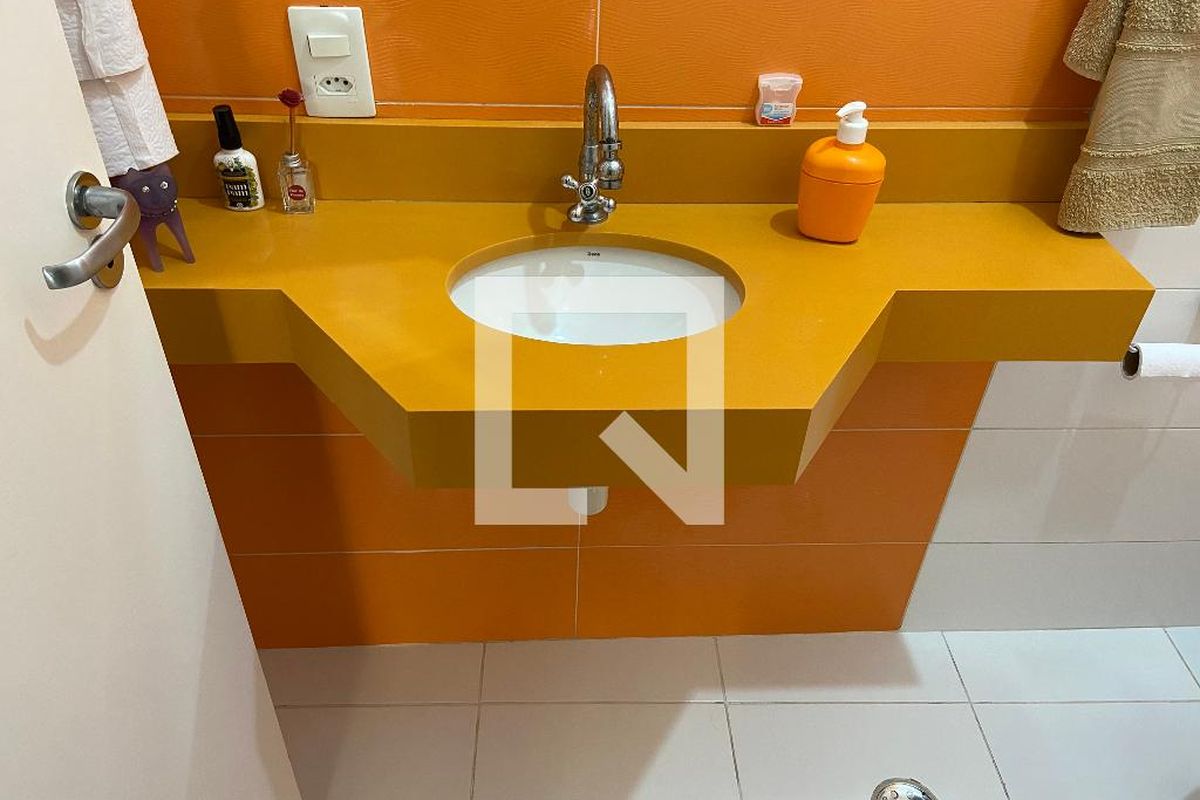 Casa, 4 quartos, 240 m² - Foto 19