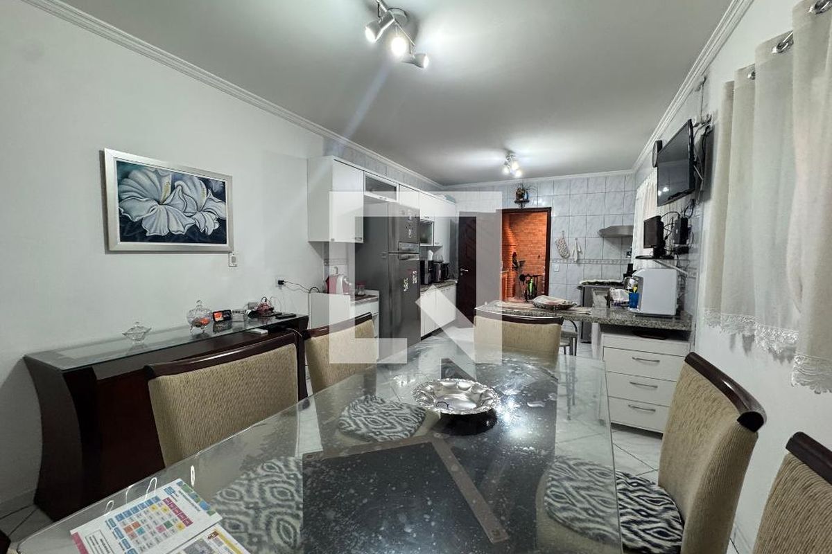 Casa, 3 quartos, 200 m² - Foto 14