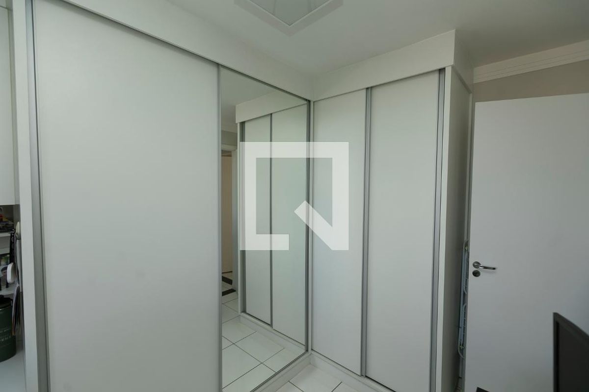 Apartamento à Venda - Mansões Santo Antônio, 2 Quartos,  45 m2 em , Campinas - sp | SoloBR