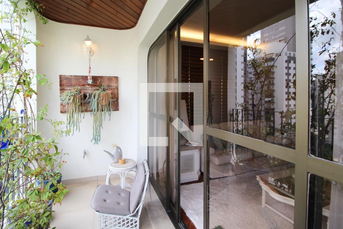 Apartamento, 3 quartos, 156 m² - Foto 13