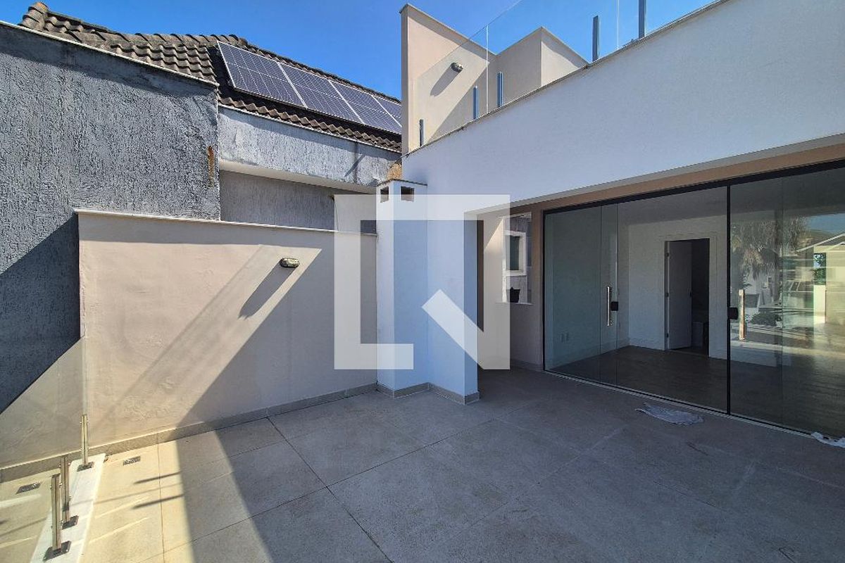 Casa, 3 quartos, 334 m² - Foto 31