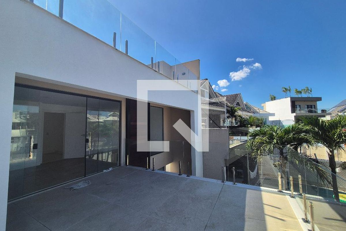 Casa, 3 quartos, 334 m² - Foto 32