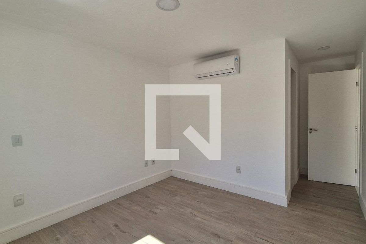 Casa, 3 quartos, 334 m² - Foto 43