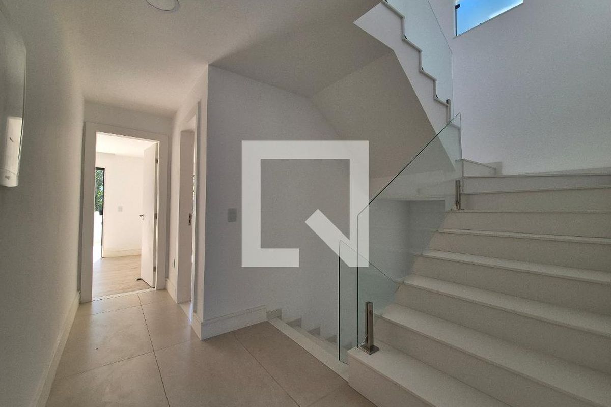 Casa, 3 quartos, 334 m² - Foto 50