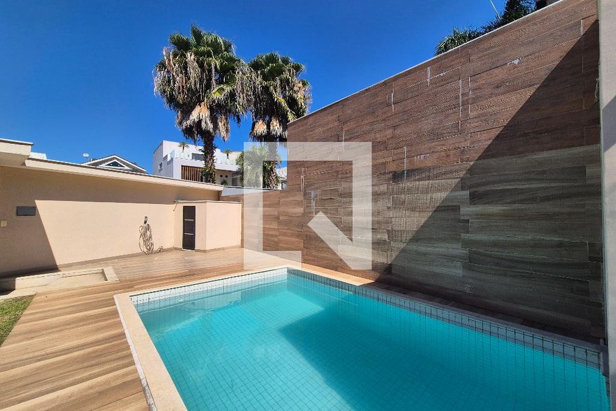 Casa, 3 quartos, 334 m² - Foto 71