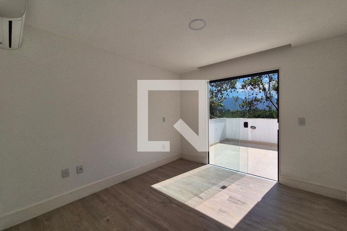 Casa, 3 quartos, 334 m² - Foto 33