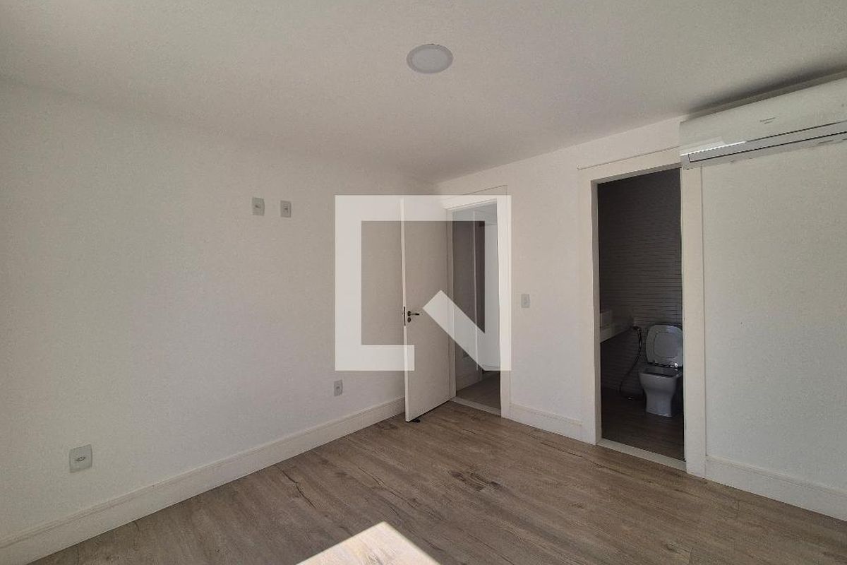 Casa, 3 quartos, 334 m² - Foto 35