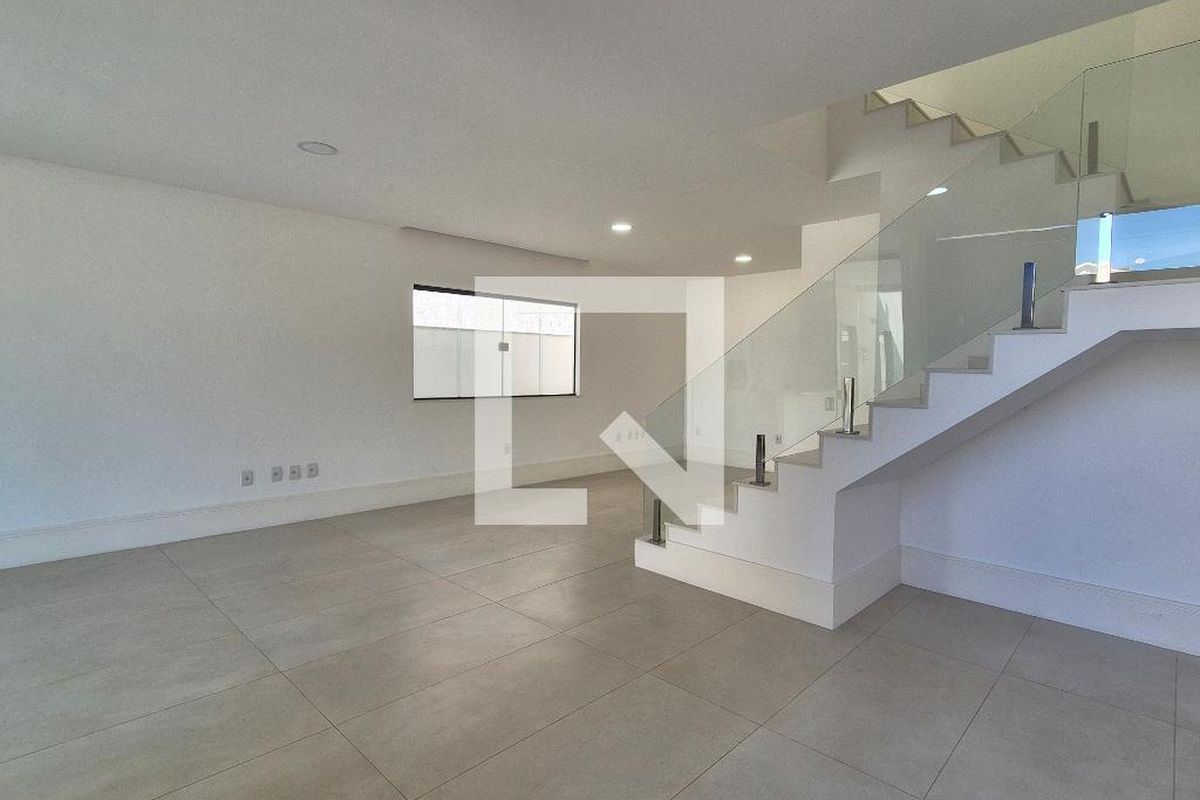 Casa, 3 quartos, 334 m² - Foto 2