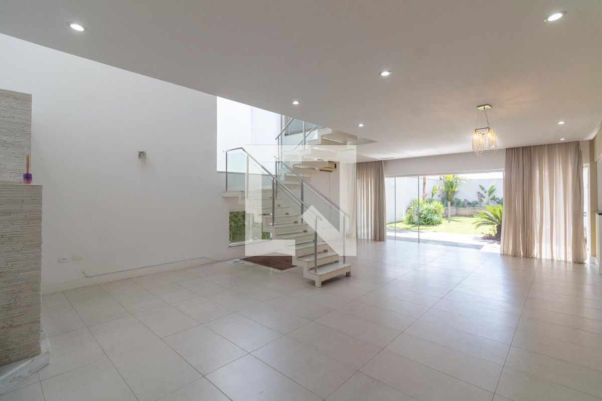Casa, 3 quartos, 250 m² - Foto 1
