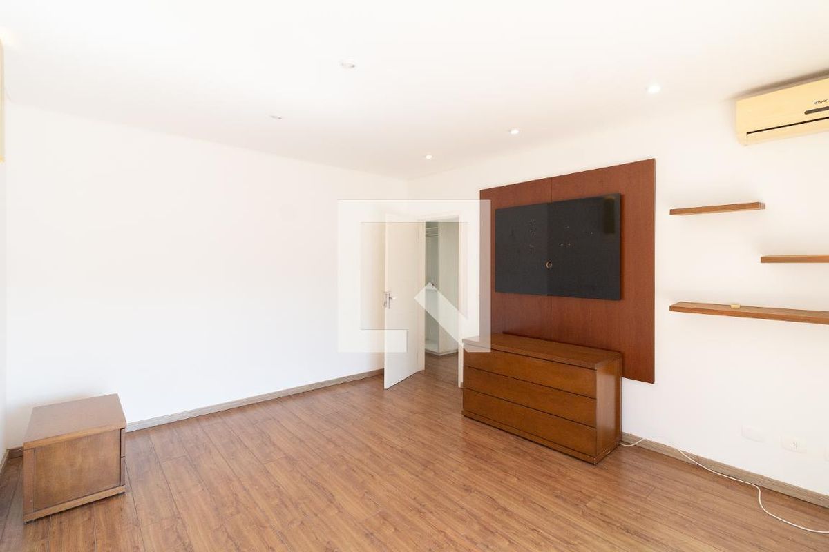 Casa, 3 quartos, 250 m² - Foto 21