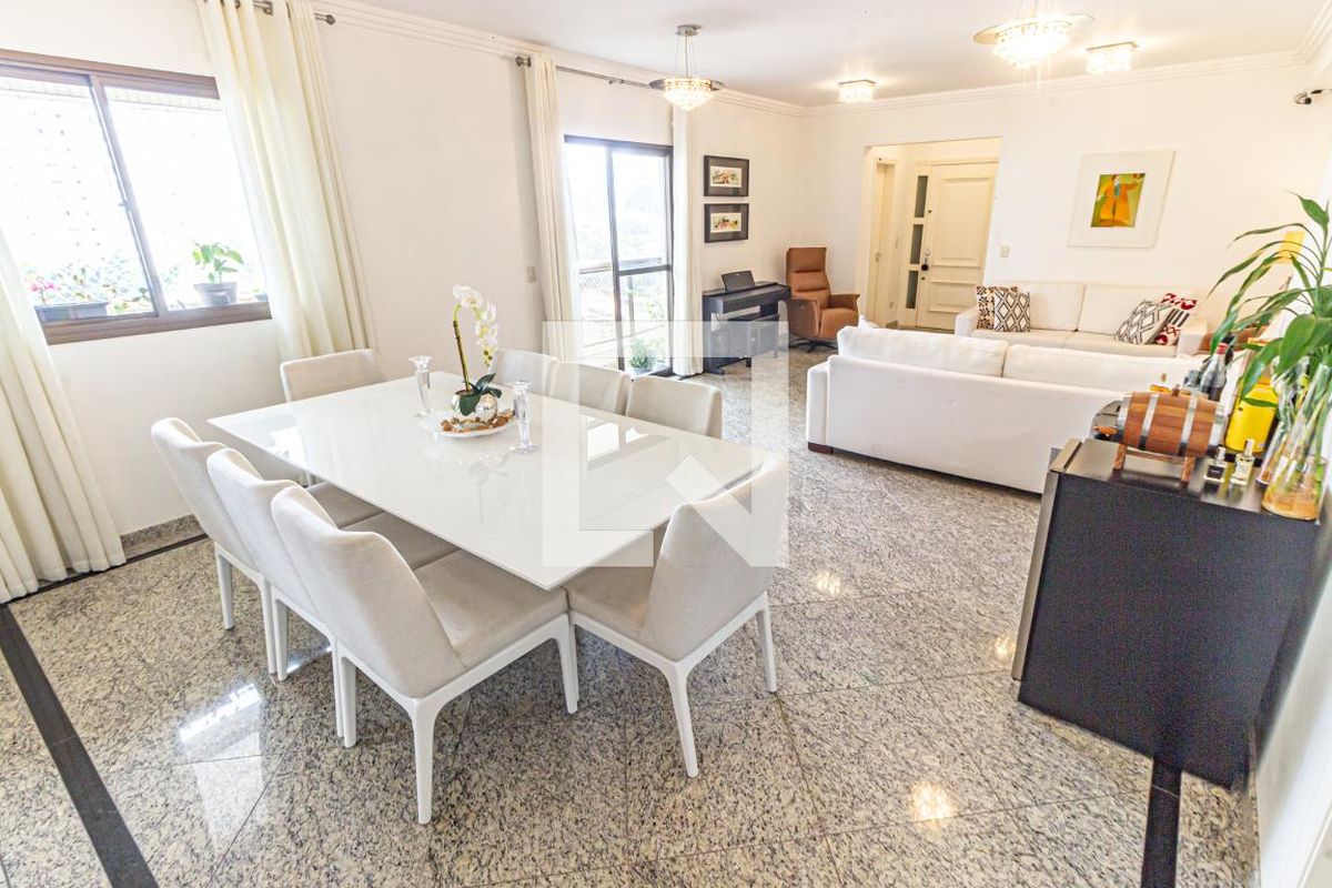 Apartamento, 3 quartos, 170 m² - Foto 1