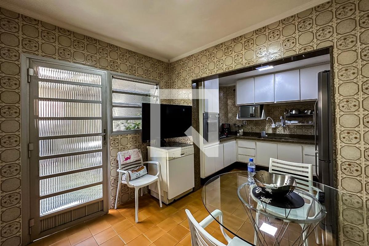 Casa, 3 quartos, 250 m² - Foto 40
