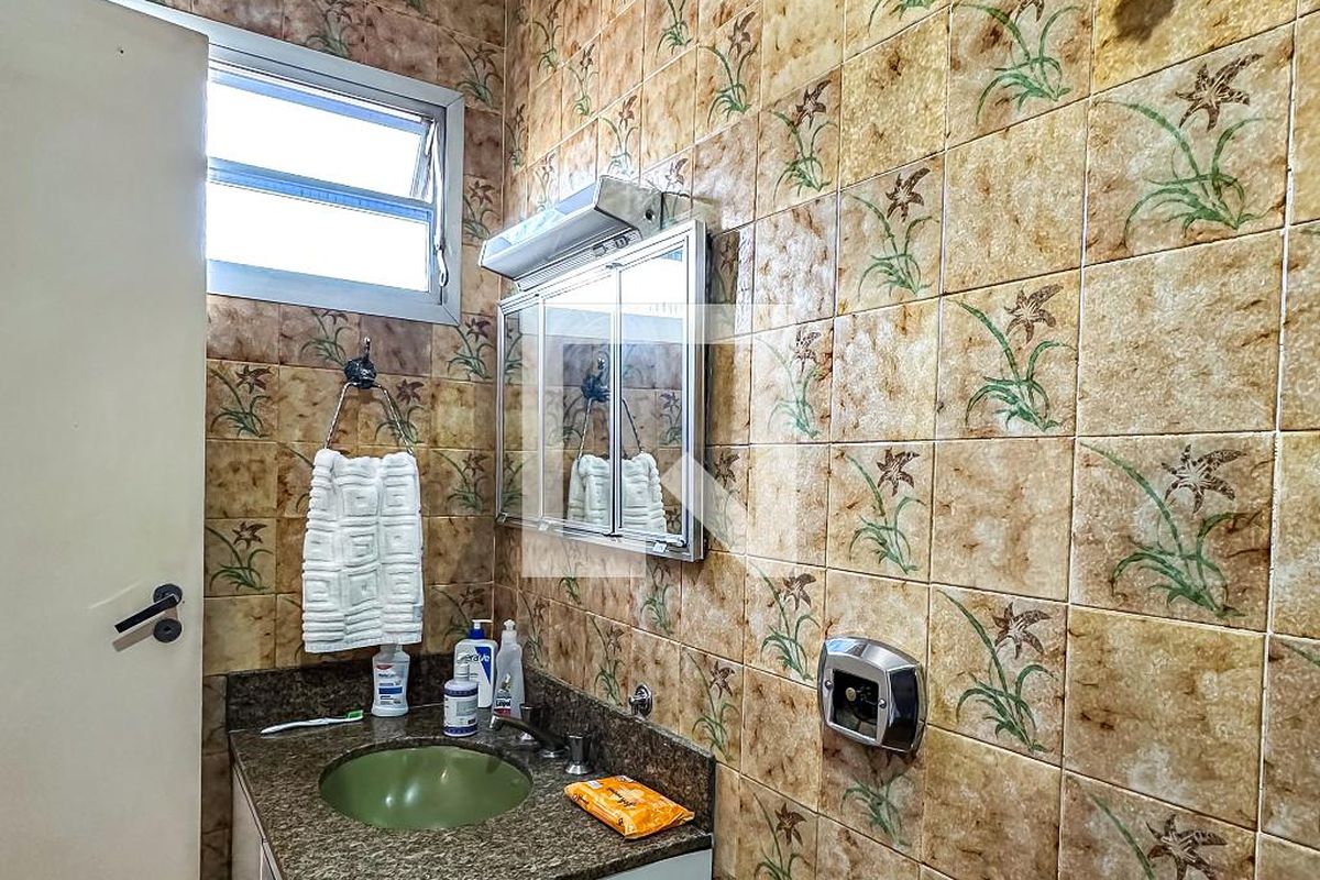 Casa, 3 quartos, 250 m² - Foto 24
