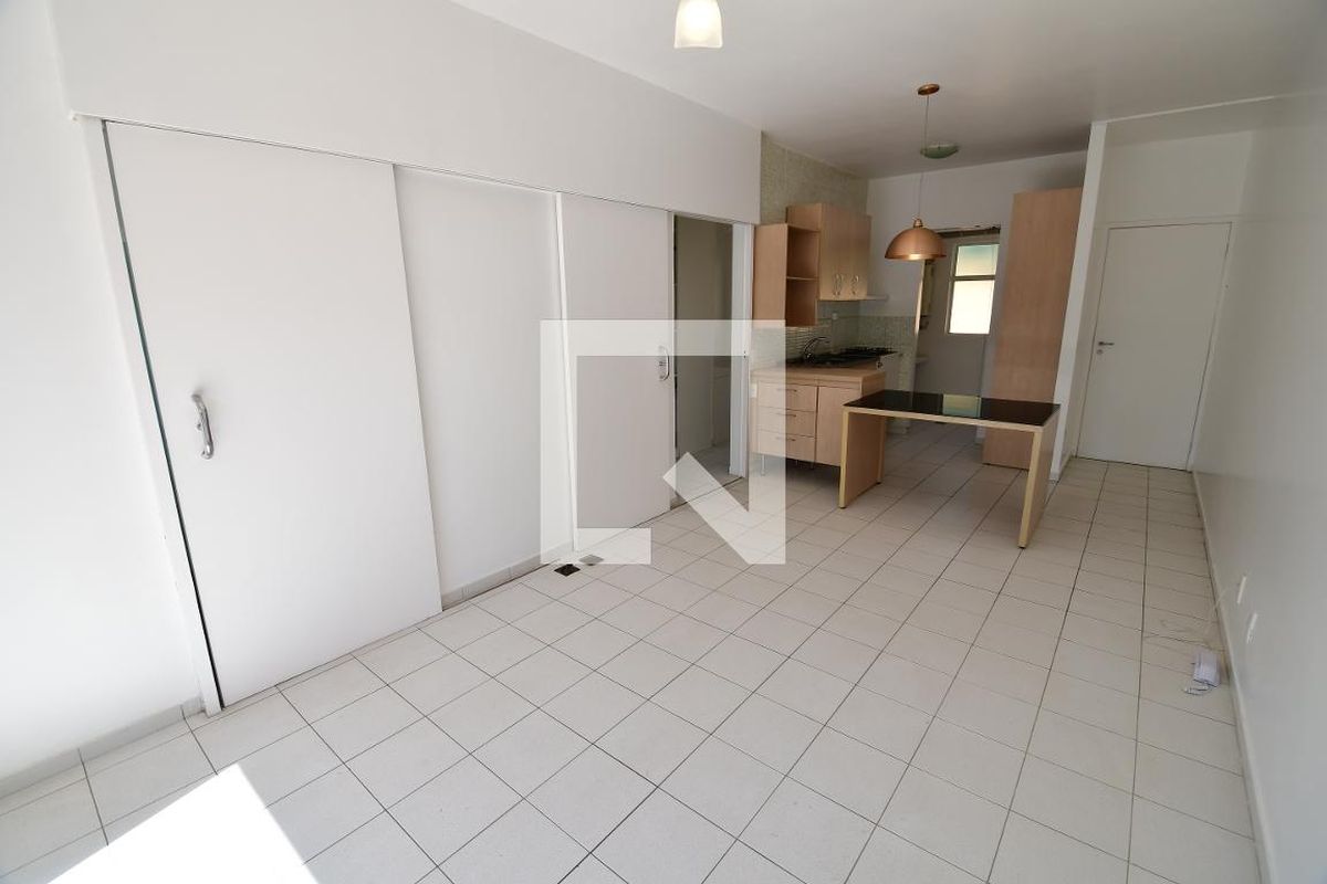 Casa à Venda - Vila Brandina, 1 Quarto,  62 m2 em , Campinas - sp | SoloBR