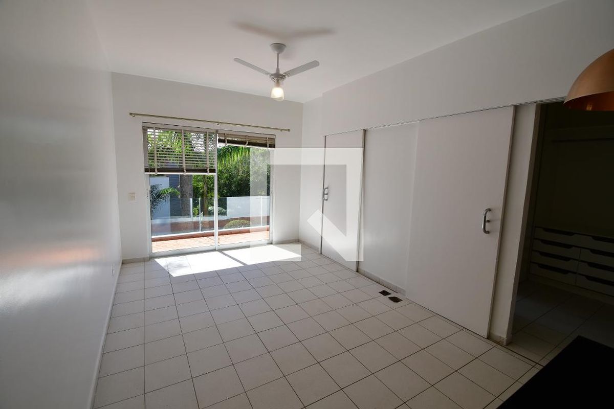 Casa à Venda - Vila Brandina, 1 Quarto,  62 m2 em , Campinas - sp | SoloBR