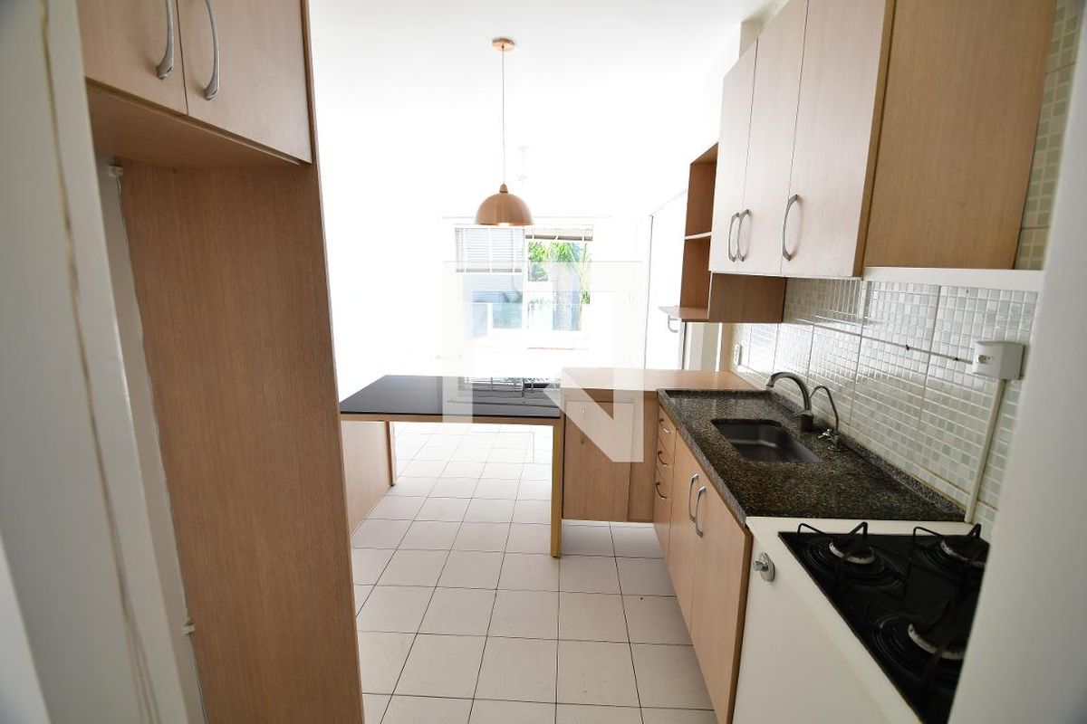 Casa à Venda - Vila Brandina, 1 Quarto,  62 m2 em , Campinas - sp | SoloBR