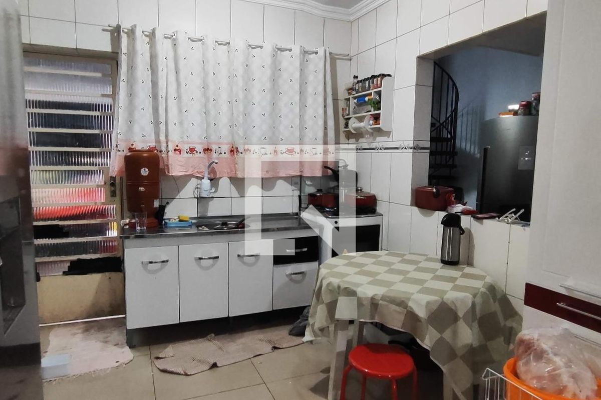 Casa, 3 quartos, 250 m² - Foto 9