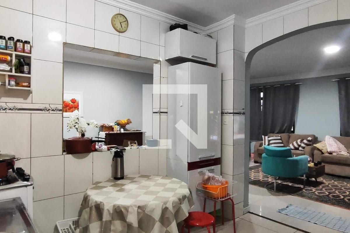 Casa, 3 quartos, 250 m² - Foto 11