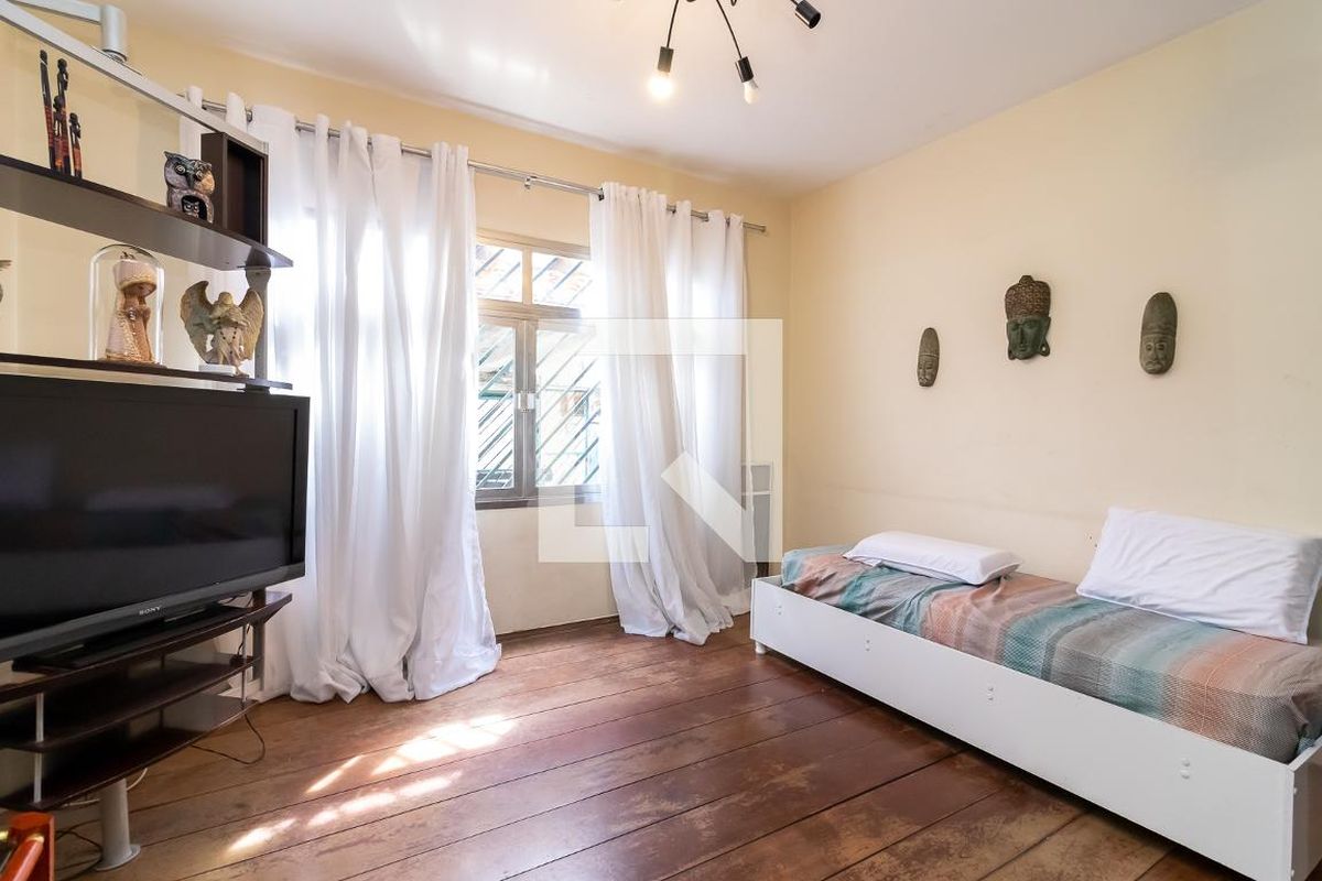 Casa, 3 quartos, 208 m² - Foto 4