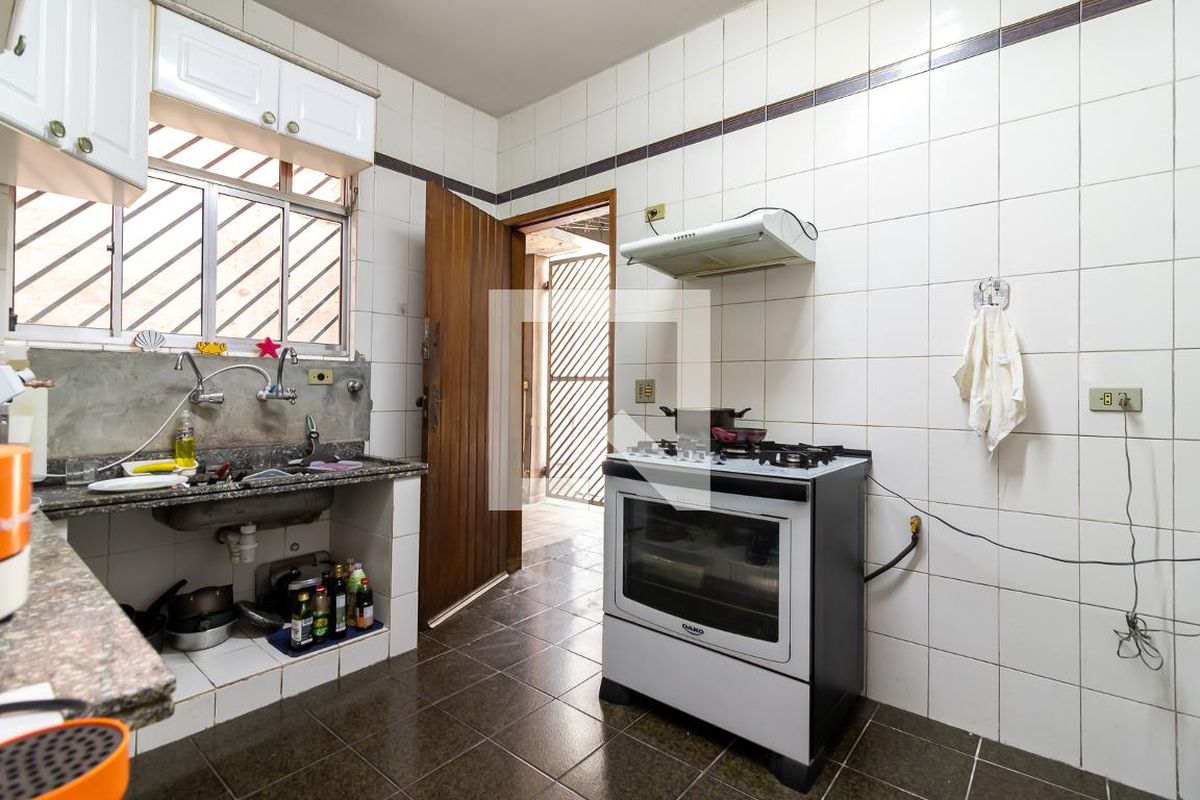 Casa, 3 quartos, 208 m² - Foto 37