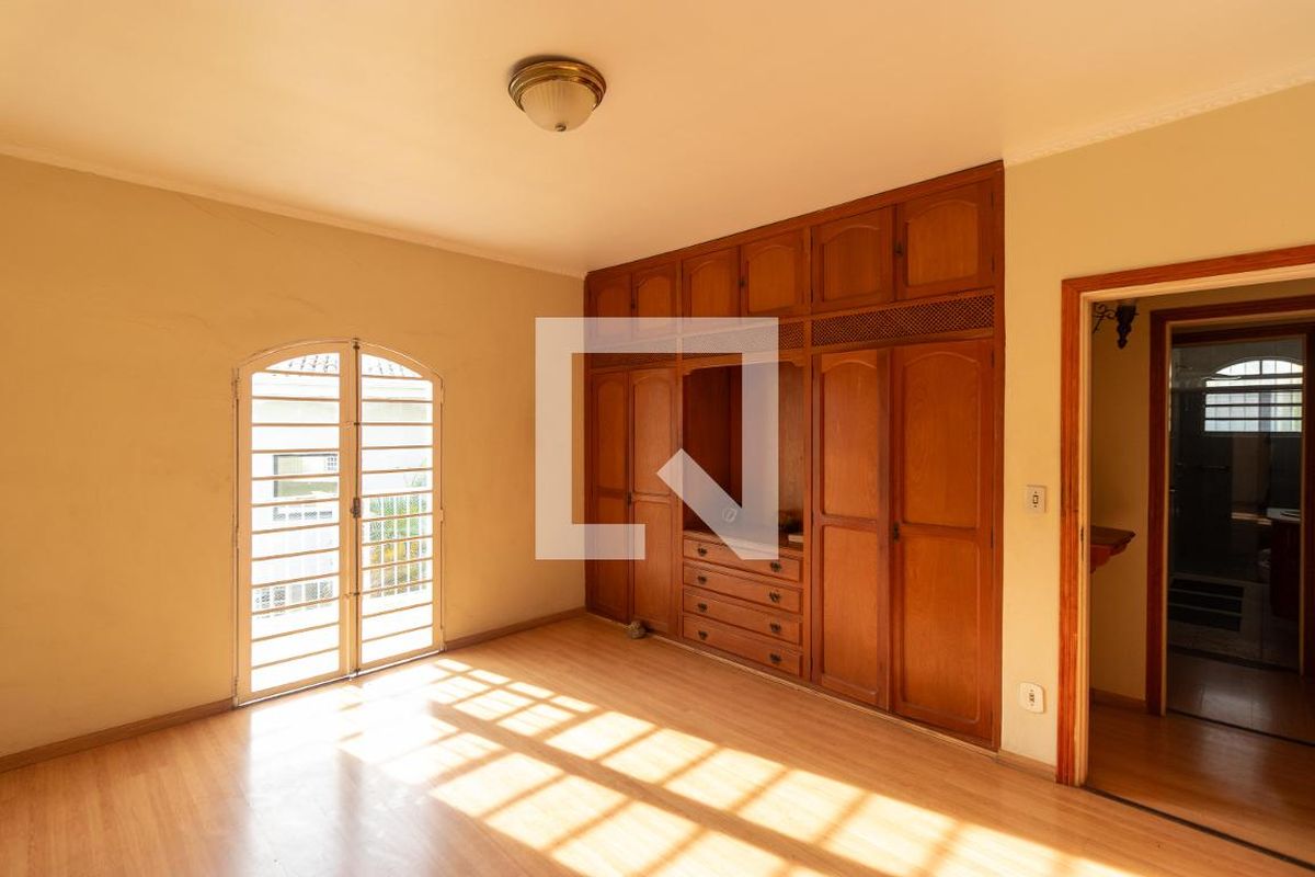 Casa à Venda - Nova Campinas, 4 Quartos,  178 m2 em , Campinas - sp | SoloBR