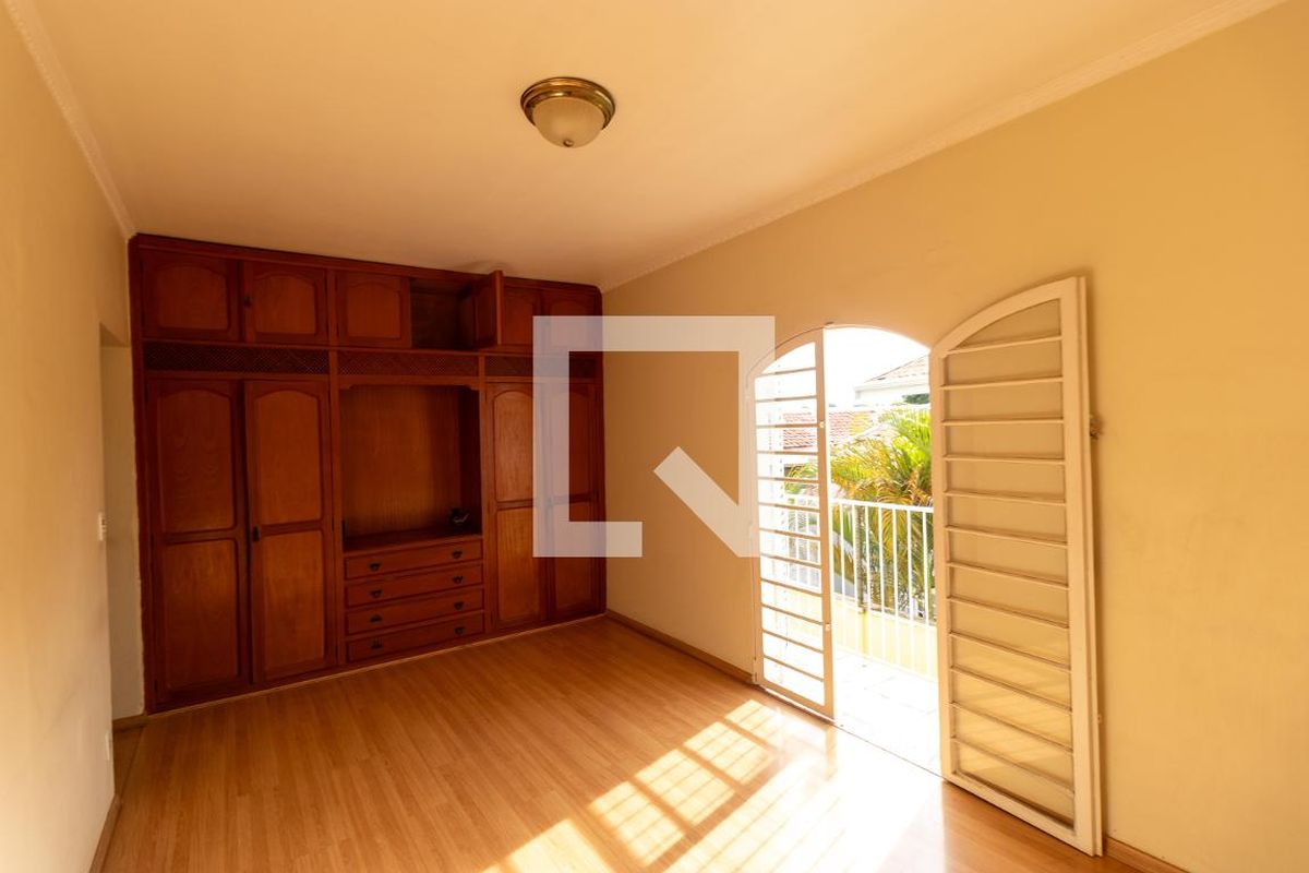 Casa à Venda - Nova Campinas, 4 Quartos,  178 m2 em , Campinas - sp | SoloBR