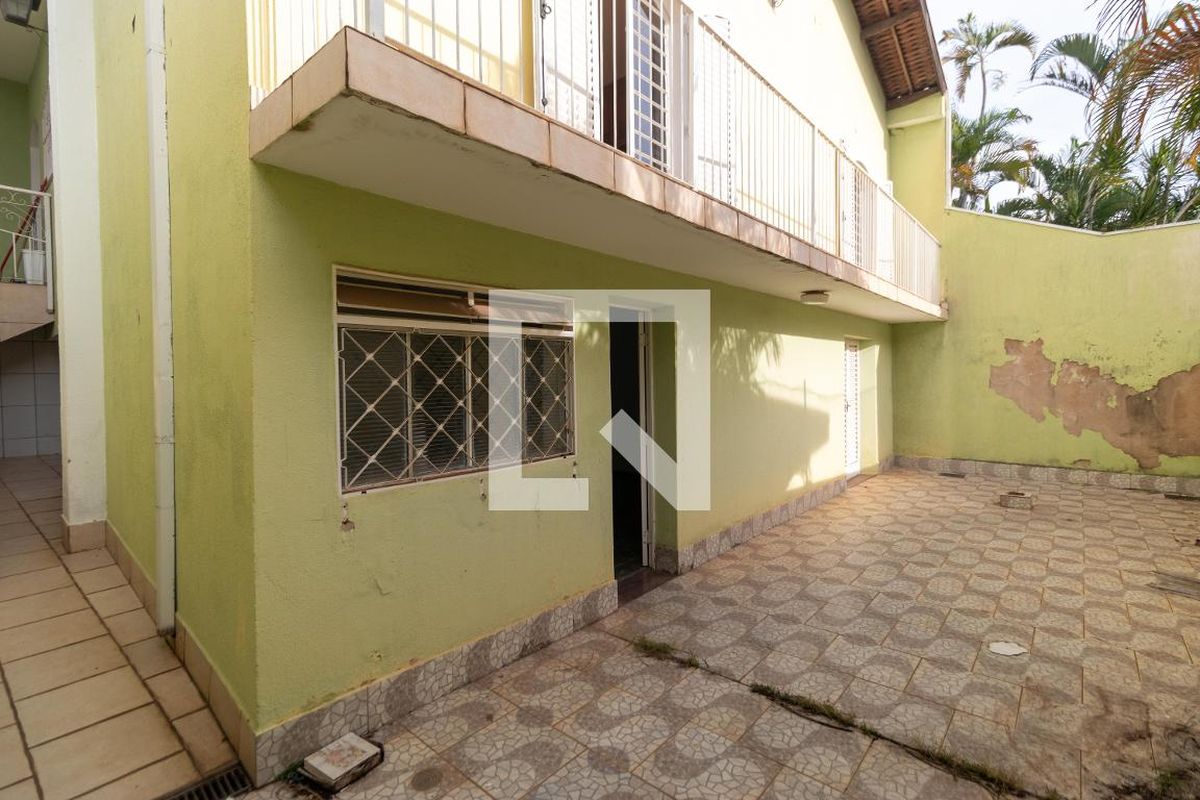 Casa à Venda - Nova Campinas, 4 Quartos,  178 m2 em , Campinas - sp | SoloBR
