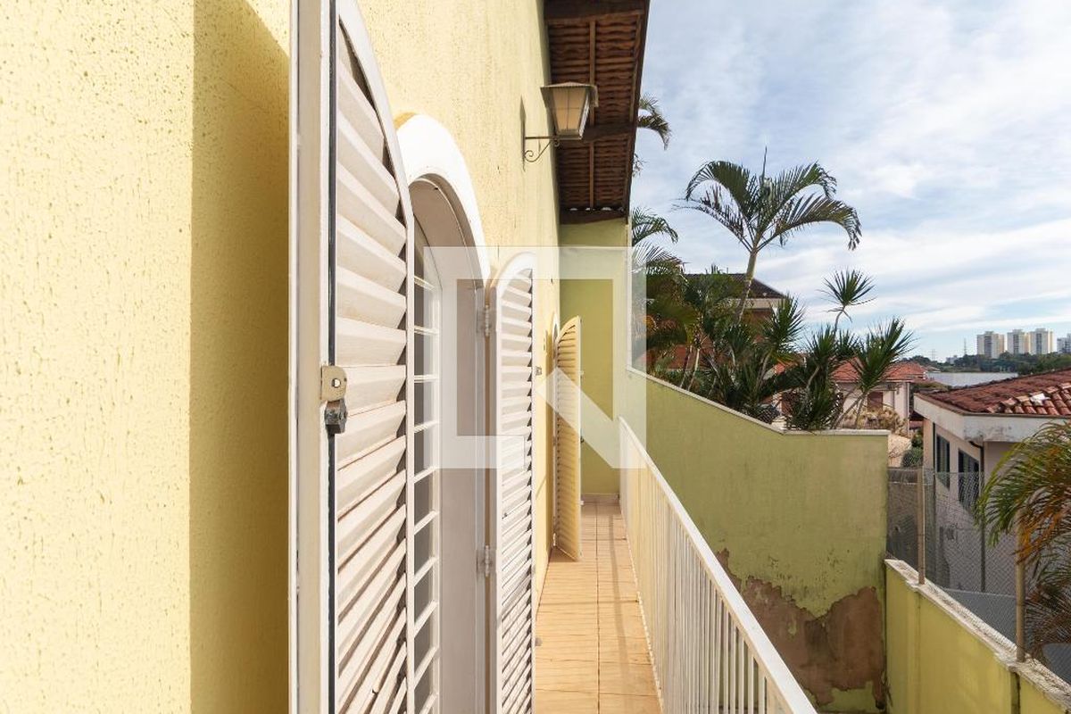 Casa à Venda - Nova Campinas, 4 Quartos,  178 m2 em , Campinas - sp | SoloBR
