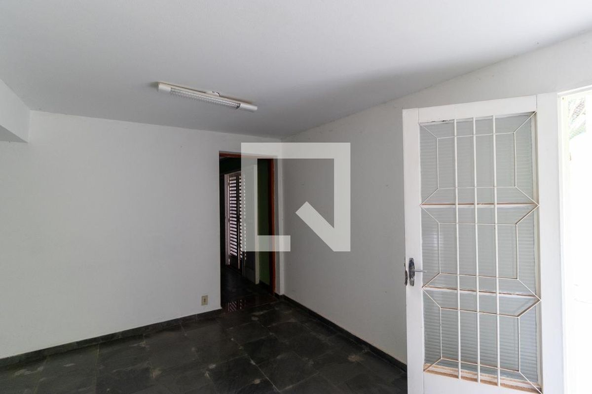 Casa à Venda - Nova Campinas, 4 Quartos,  178 m2 em , Campinas - sp | SoloBR