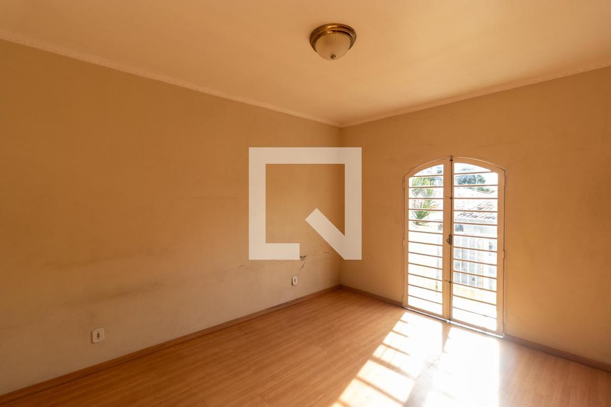 Casa à Venda - Nova Campinas, 4 Quartos,  178 m2 em , Campinas - sp | SoloBR