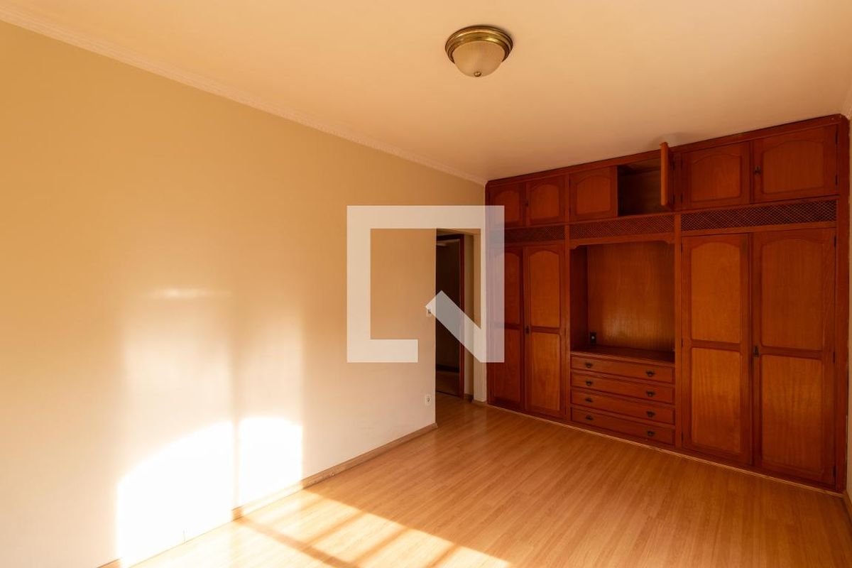 Casa à Venda - Nova Campinas, 4 Quartos,  178 m2 em , Campinas - sp | SoloBR