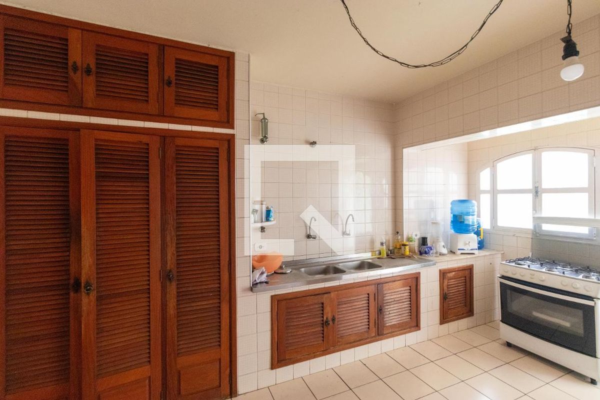Casa à Venda - Nova Campinas, 4 Quartos,  178 m2 em , Campinas - sp | SoloBR
