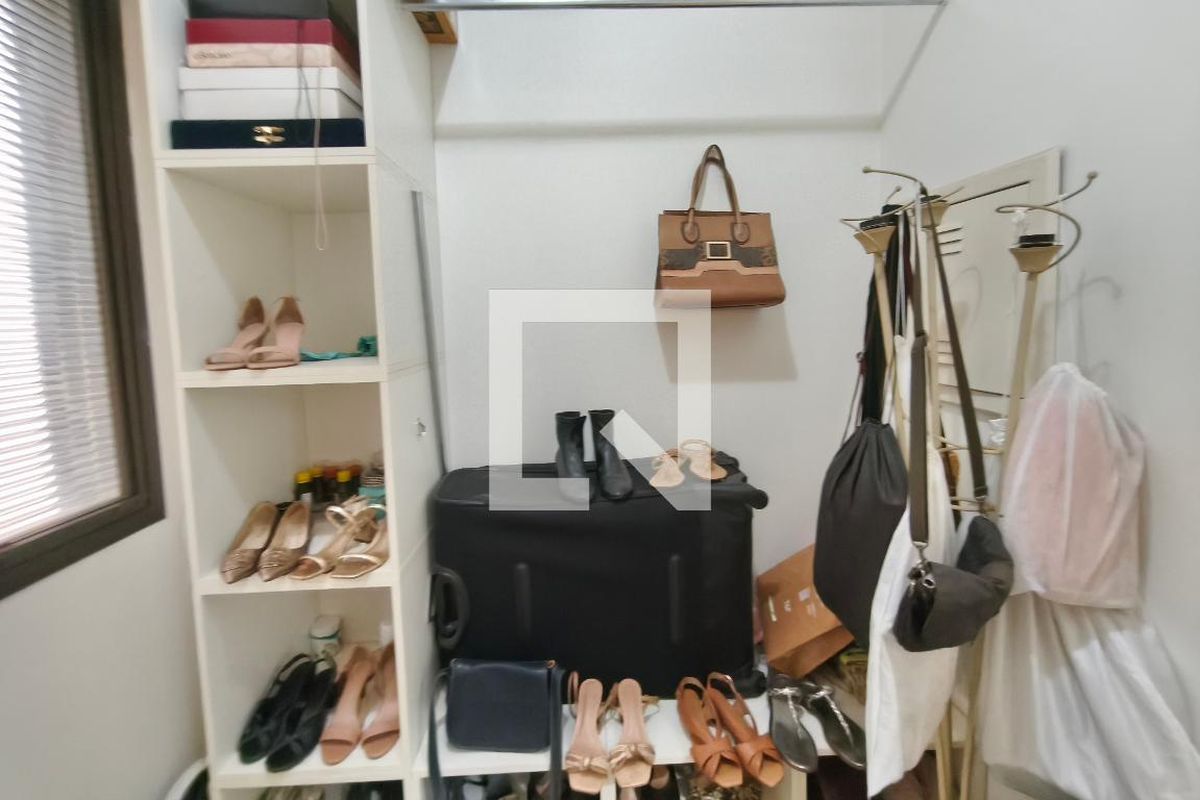 Apartamento à Venda - Cambuí, 4 Quartos,  200 m2 em , Campinas - sp | SoloBR