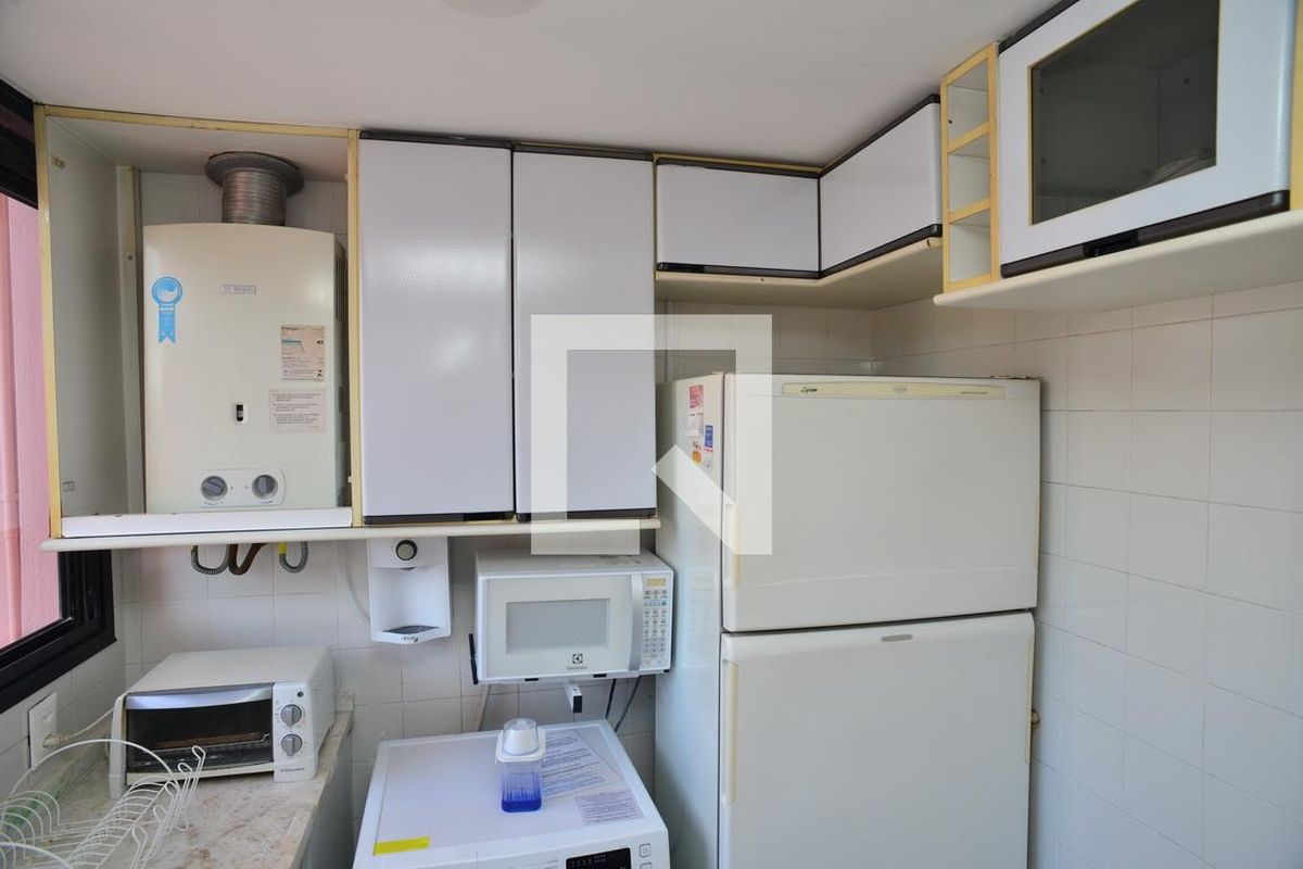 Apartamento, 2 quartos, 76 m² - Foto 13