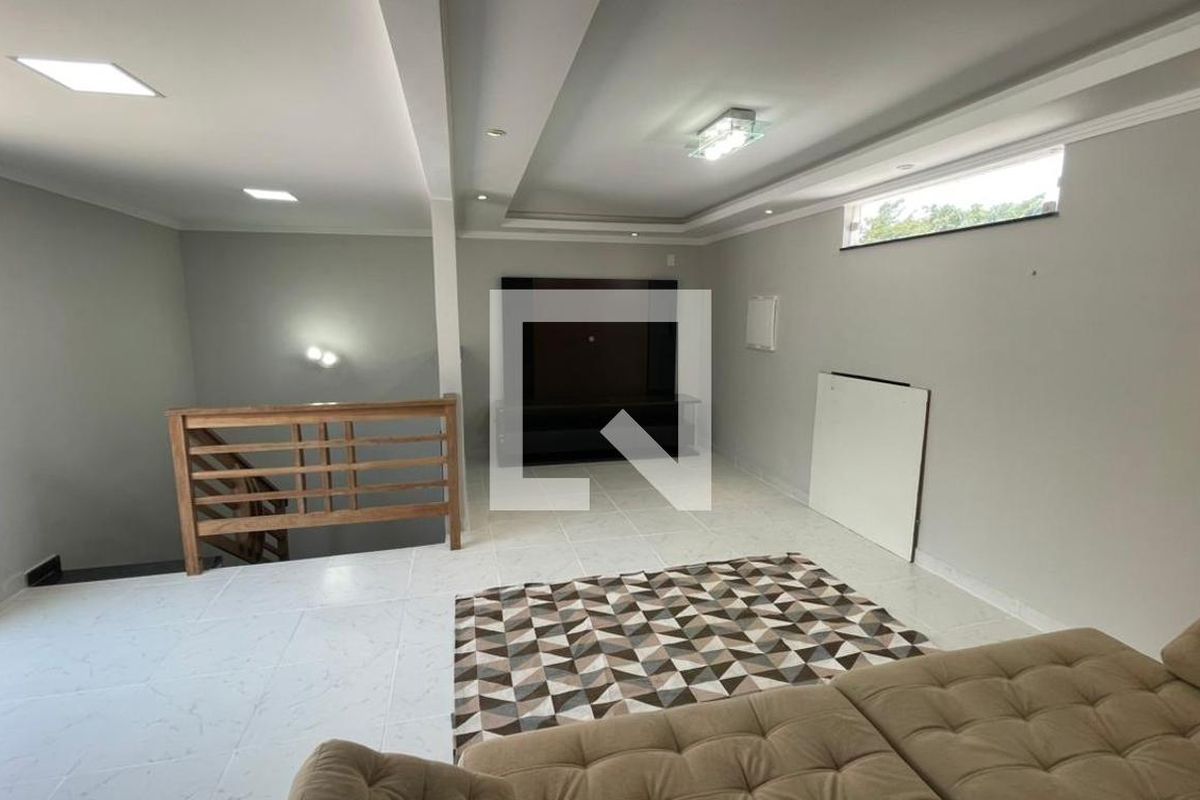 Casa, 3 quartos, 308 m² - Foto 2