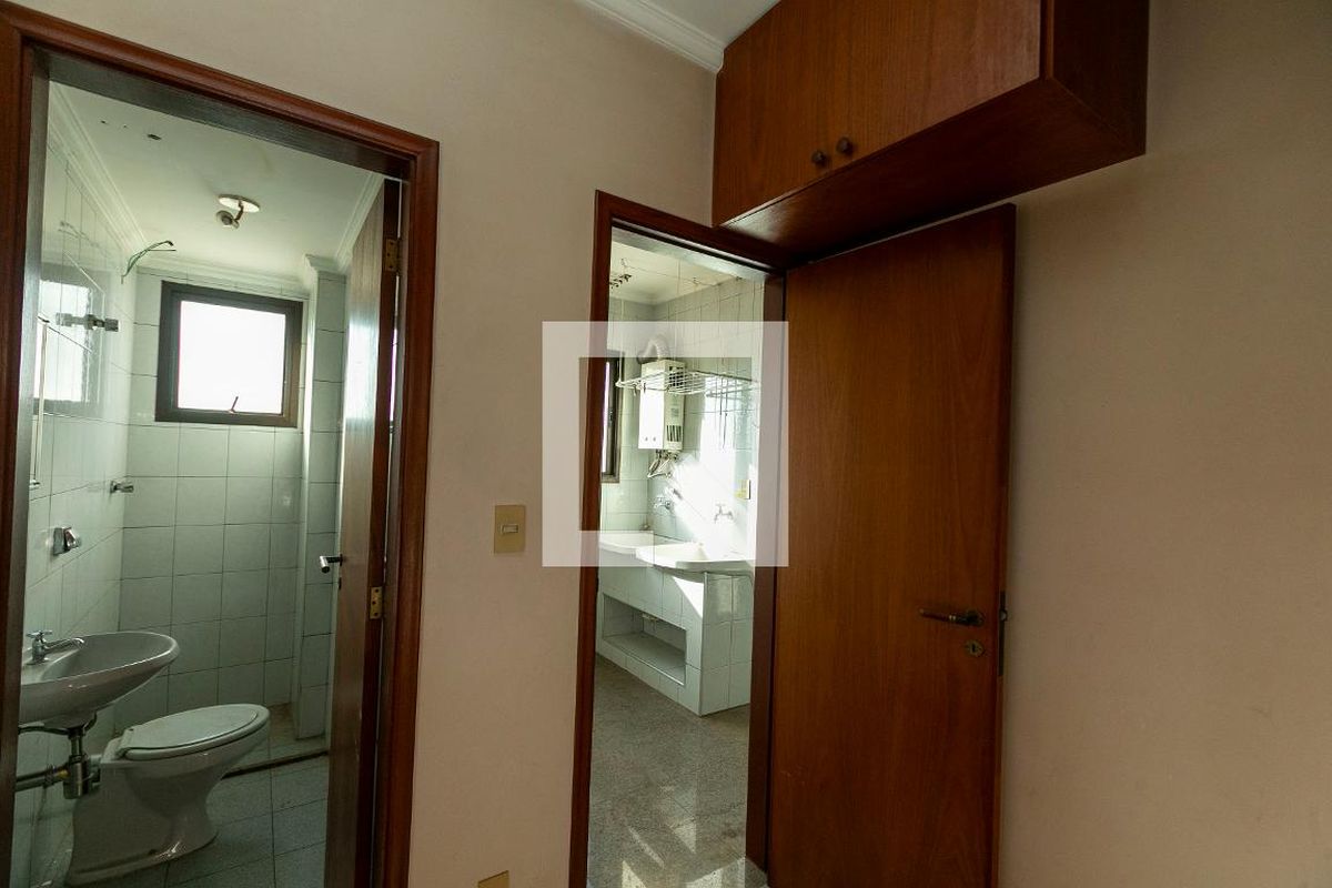 Apartamento à Venda - Centro, 4 Quartos,  284 m2 em , Campinas - sp | SoloBR
