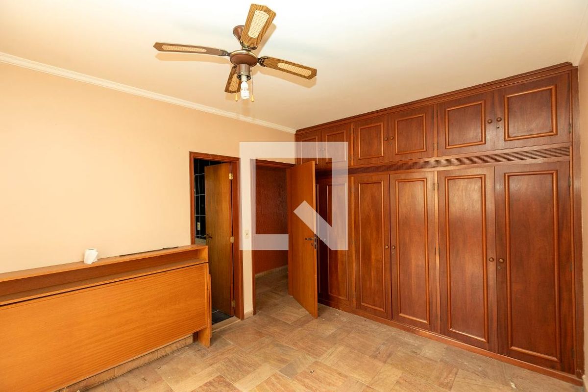 Apartamento à Venda - Centro, 4 Quartos,  284 m2 em , Campinas - sp | SoloBR