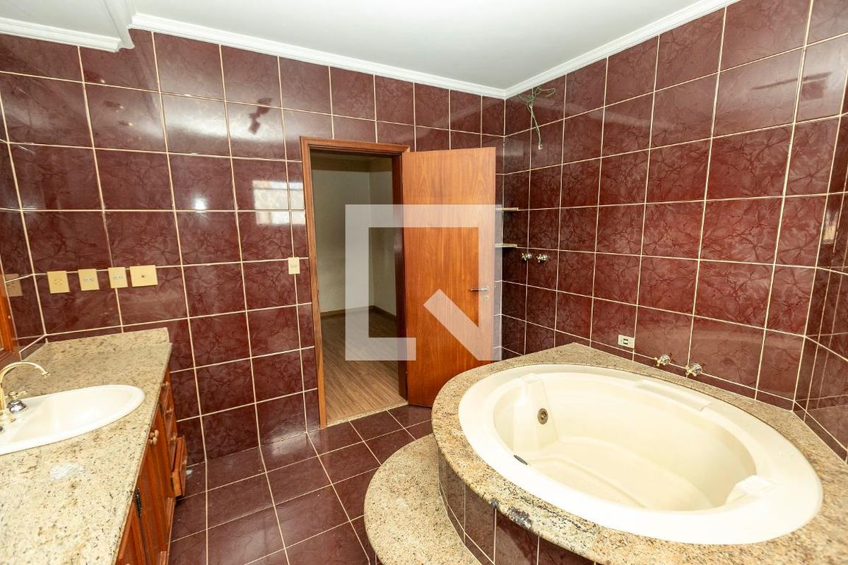 Apartamento à Venda - Centro, 4 Quartos,  284 m2 em , Campinas - sp | SoloBR
