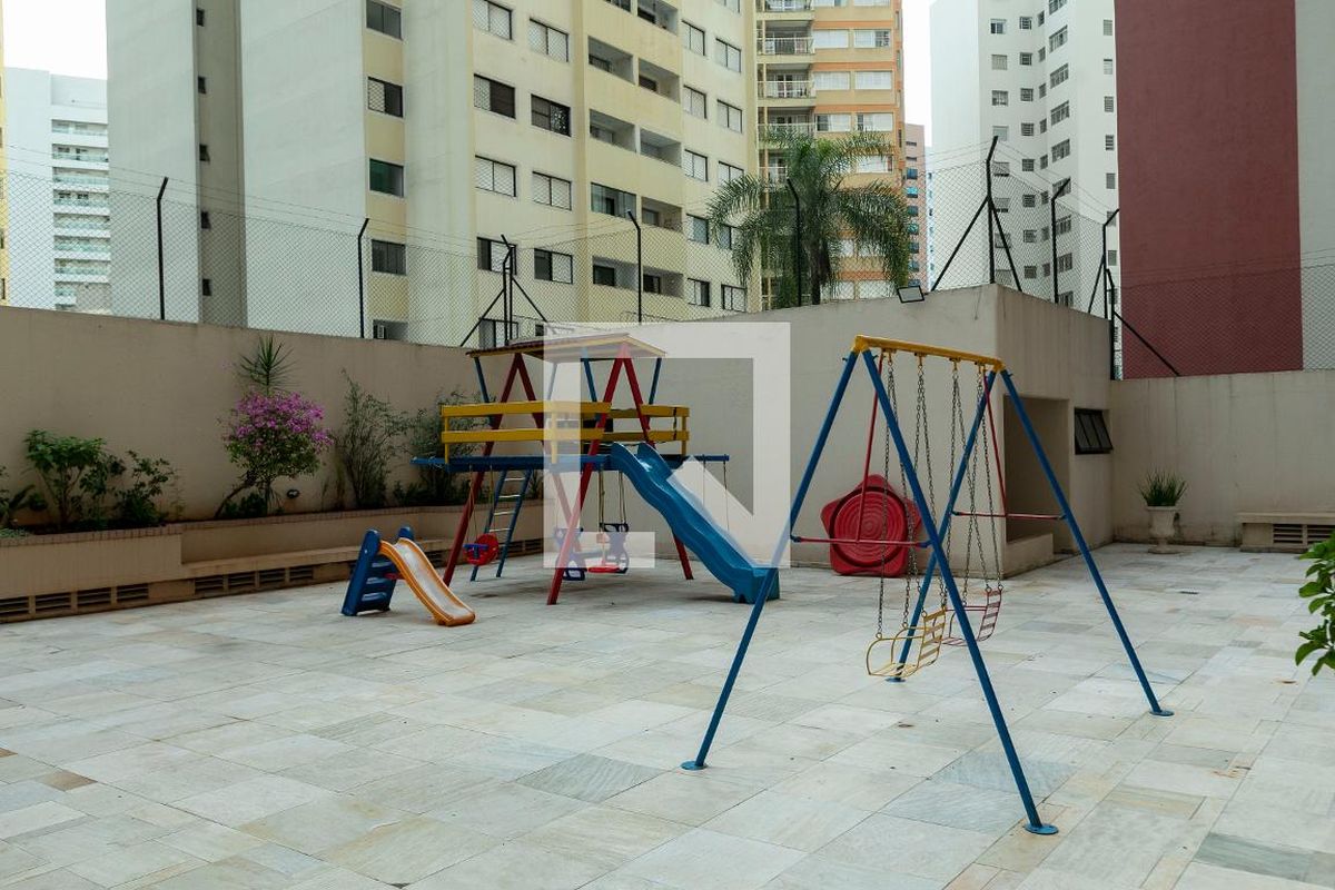 Apartamento à Venda - Centro, 4 Quartos,  284 m2 em , Campinas - sp | SoloBR