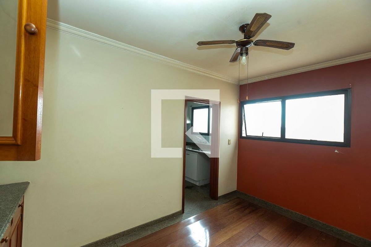 Apartamento à Venda - Centro, 4 Quartos,  284 m2 em , Campinas - sp | SoloBR