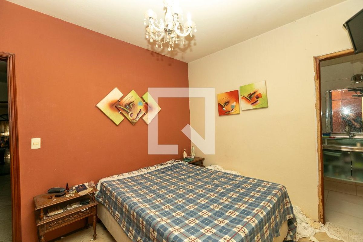 Casa à Venda - Jardim Santana, 3 Quartos,  250 m2 em , Campinas - sp | SoloBR
