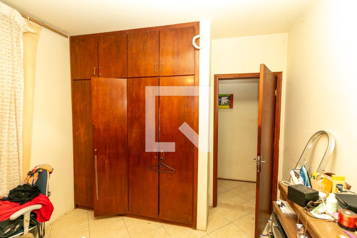 Casa à Venda - Jardim Santana, 3 Quartos,  250 m2 em , Campinas - sp | SoloBR