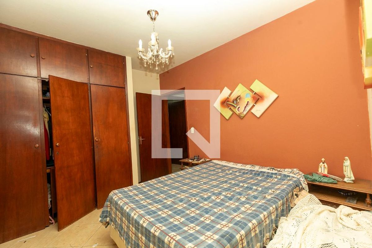 Casa à Venda - Jardim Santana, 3 Quartos,  250 m2 em , Campinas - sp | SoloBR