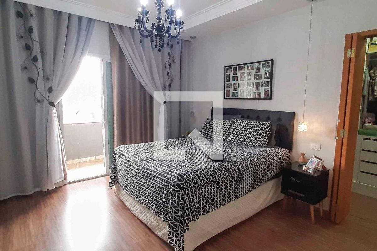 Casa, 4 quartos, 250 m² - Foto 13