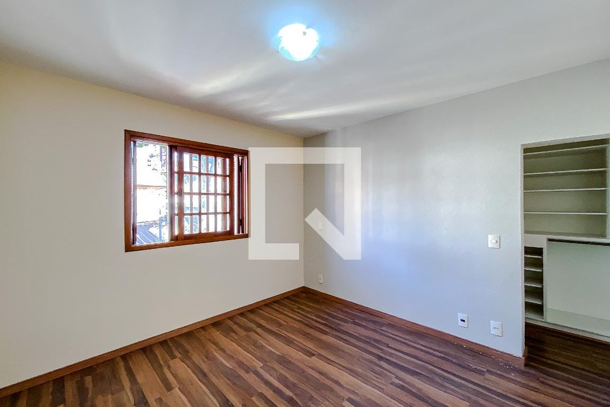 Casa, 4 quartos, 257 m² - Foto 13